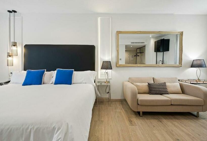 豪华房间, Urban Anaga