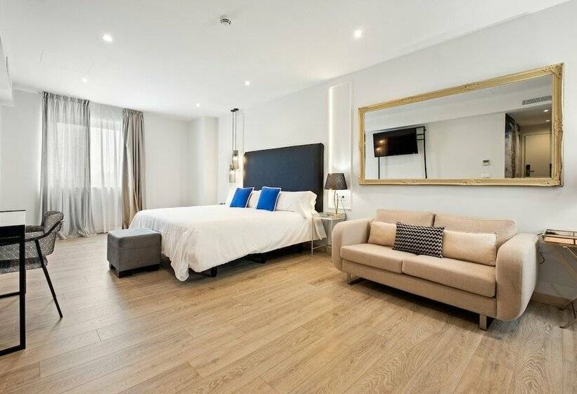 豪华房间, Urban Anaga