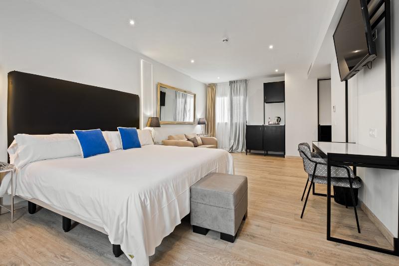 豪华房间, Urban Anaga