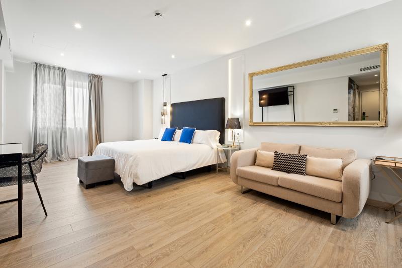 豪华房间, Urban Anaga