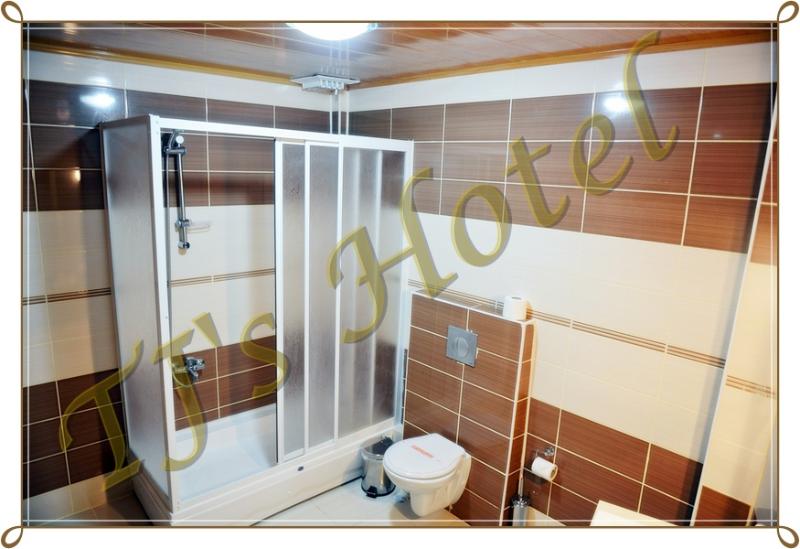 家庭间, Urban Anaga