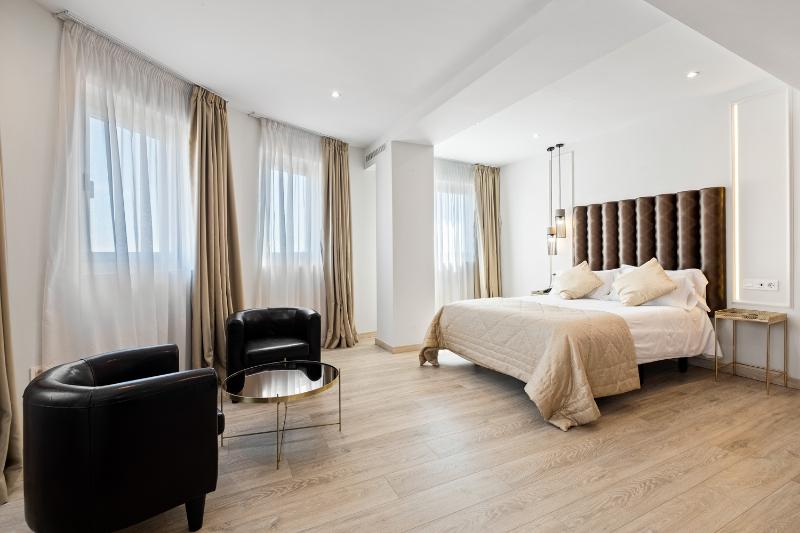 豪华房间, Urban Anaga