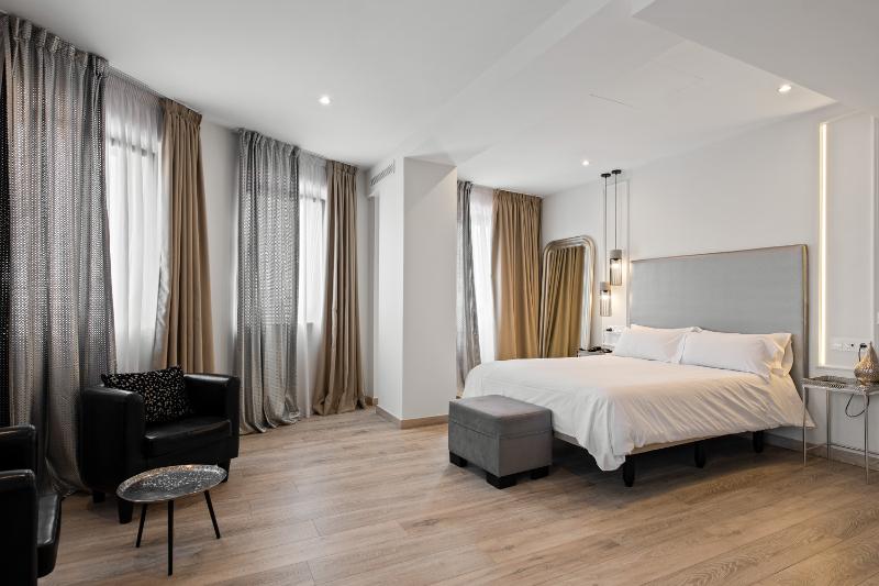 豪华房间, Urban Anaga