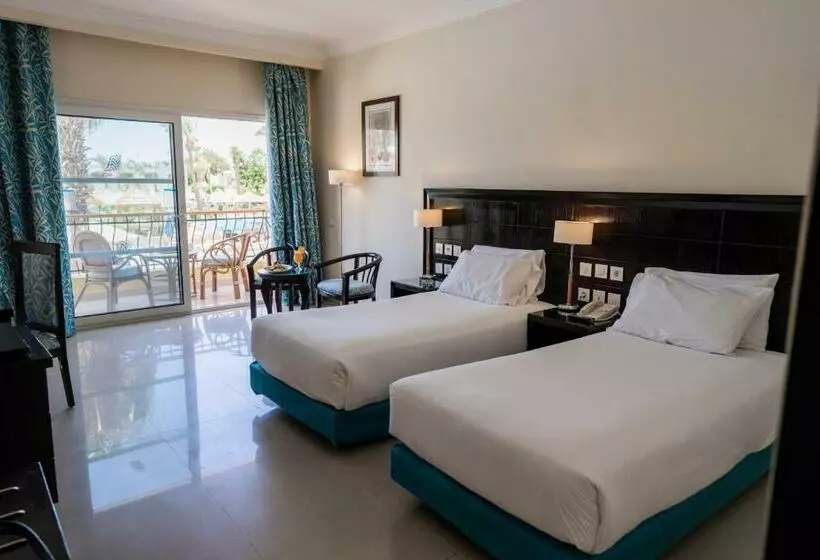 اتاق استاندارد با چشم‌انداز استخر, Sierra Sharm El Sheikh