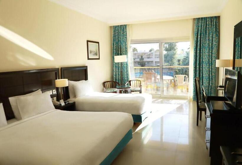 プールの見えるスタンダードトリプルルーム, Sierra Sharm El Sheikh