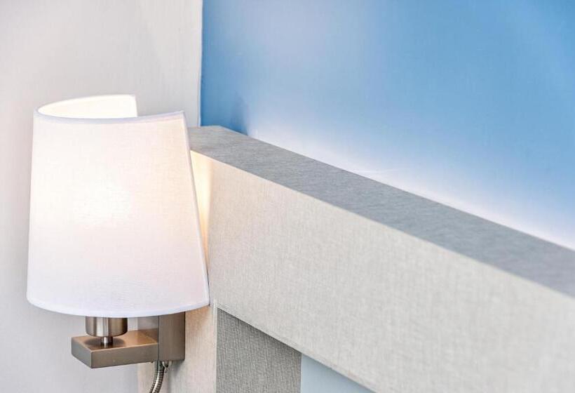 스탠다드 스튜디오, Veramar Apart