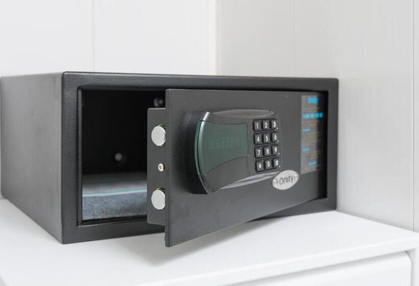 침실 2개 아파트, Veramar Apart