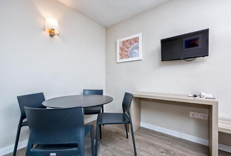 침실 1개 아파트, Veramar Apart