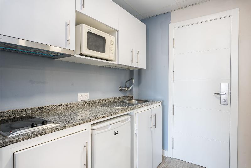 스탠다드 스튜디오, Veramar Apart