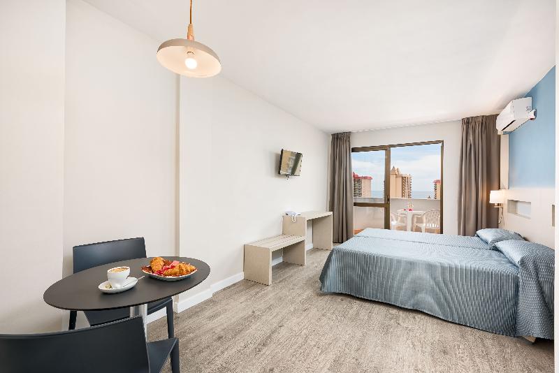 스탠다드 스튜디오, Veramar Apart