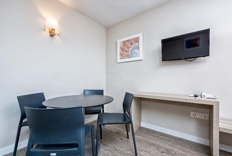 침실 1개 아파트, Veramar Apart