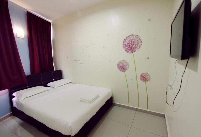 Номер Deluxe, Max Inn Suite