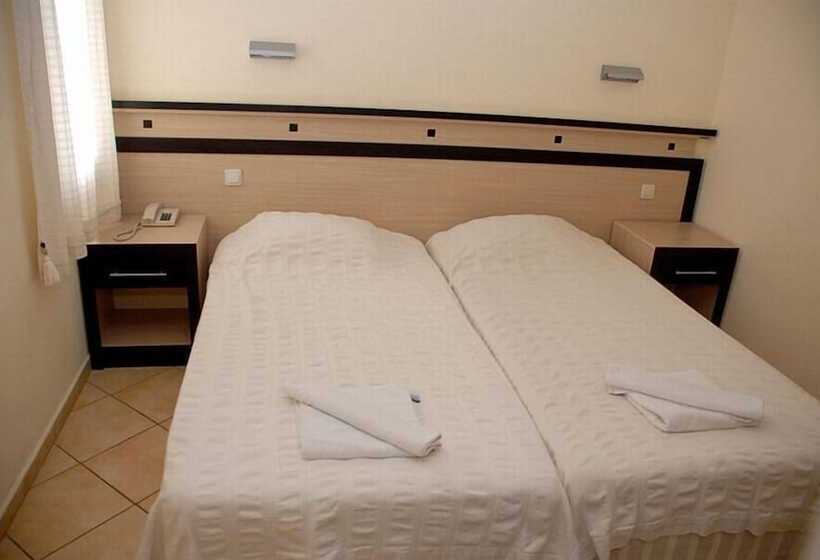 דירת חדר, Club Pedalisa Apart