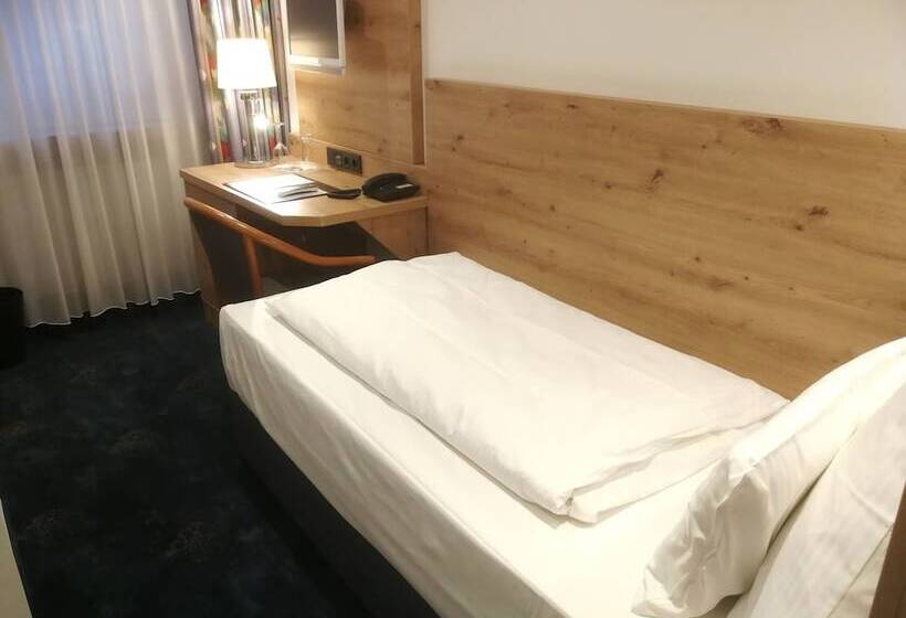 חדר סטנדרט יחיד, An Der Philharmonie