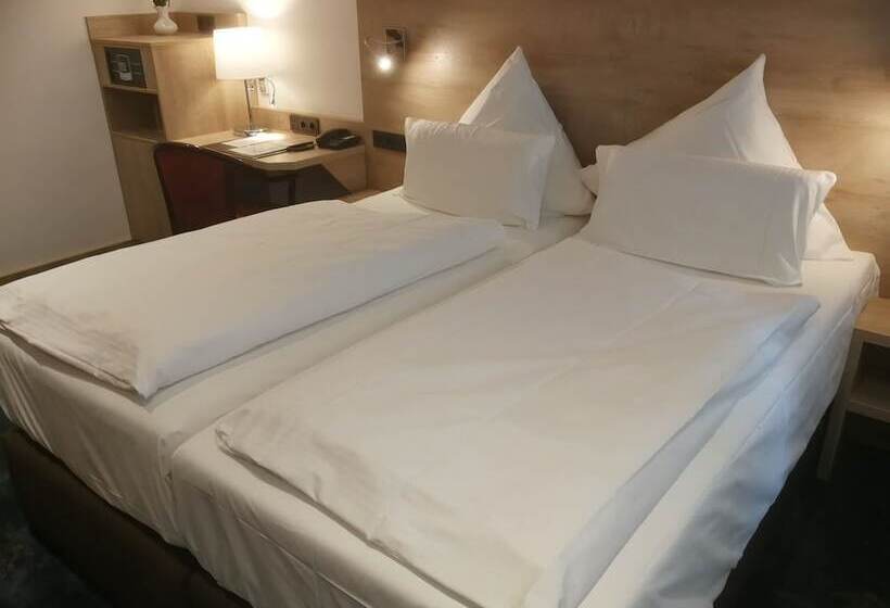 חדר דלוקס, An Der Philharmonie