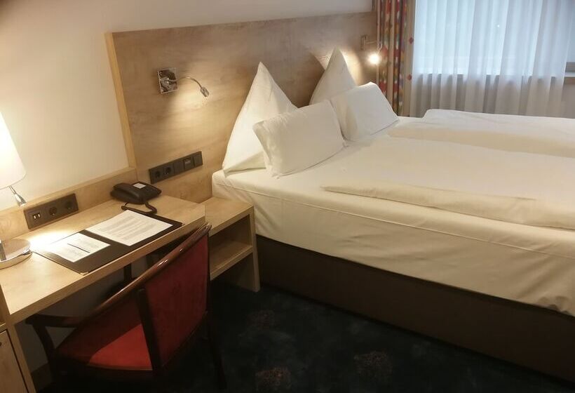 חדר דלוקס, An Der Philharmonie