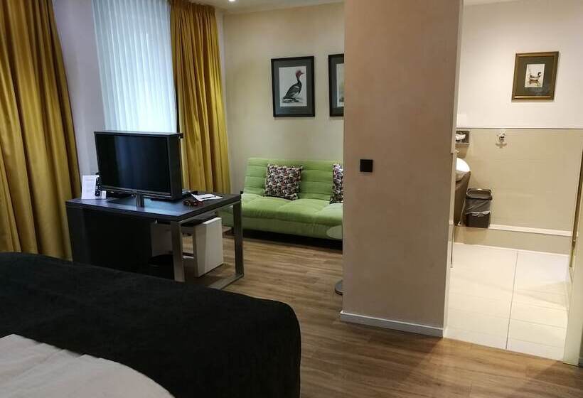 חדר דלוקס, An Der Philharmonie