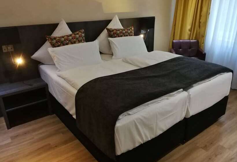 חדר דלוקס, An Der Philharmonie