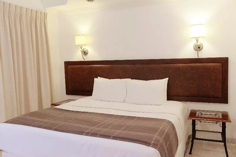 سوییت اجرایی, Buganvillas Hotel Suites & Spa