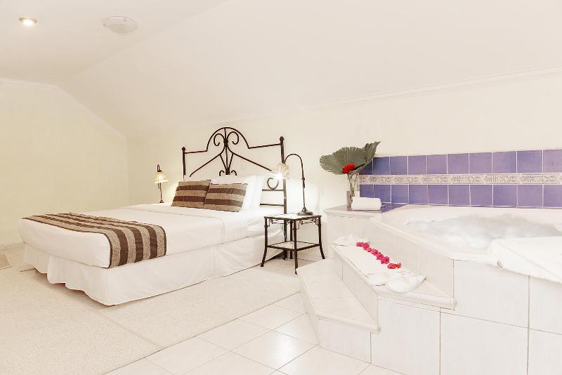 3 Bedroom Suite, Buganvillas Hotel Suites