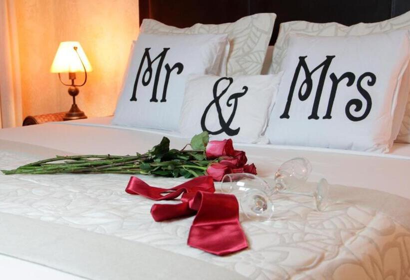 سوییت اجرایی, Buganvillas Hotel Suites