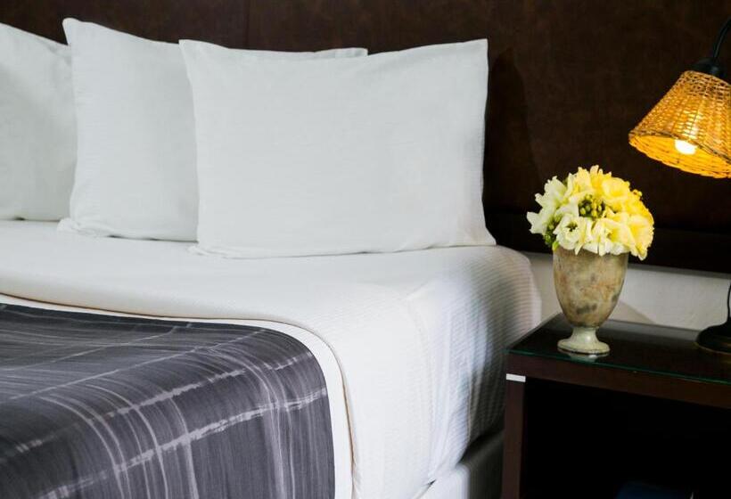 سوئیت خانواده 2 خوابه, Buganvillas Hotel Suites