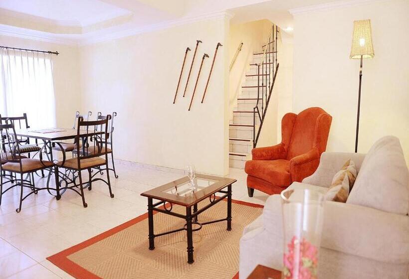 اتاق 4 خوابه, Buganvillas Hotel Suites