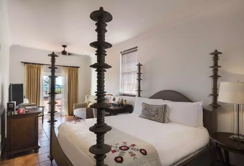 Standard Studio Double Bed
