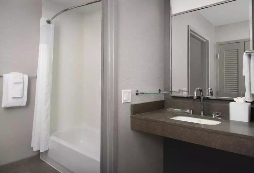 スタンダードルーム, Courtyard By Marriott Savannah Downtown Historic District