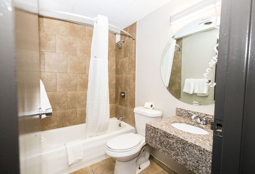 غرفه قياسيه سريرين مزدوجين, Days Inn By Wyndham Sharonville