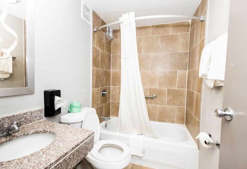 غرفه قياسيه سريرين مزدوجين, Days Inn By Wyndham Sharonville