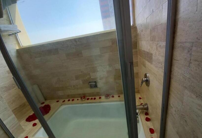 اتاق استاندارد با تخت بزرگ, Del Prado