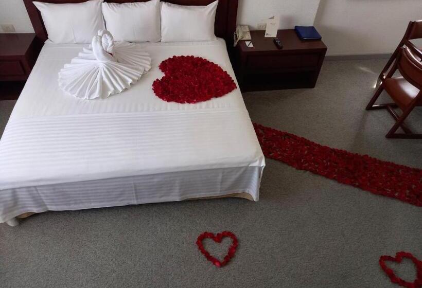 اتاق استاندارد با تخت بزرگ, Del Prado