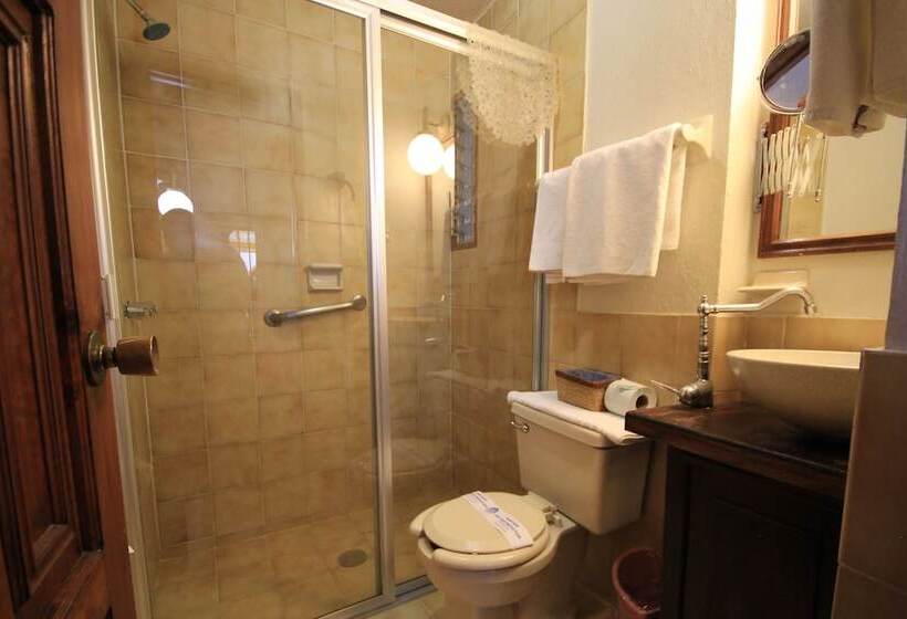 스탠다드 트리플 룸, Mansion De Los Angeles