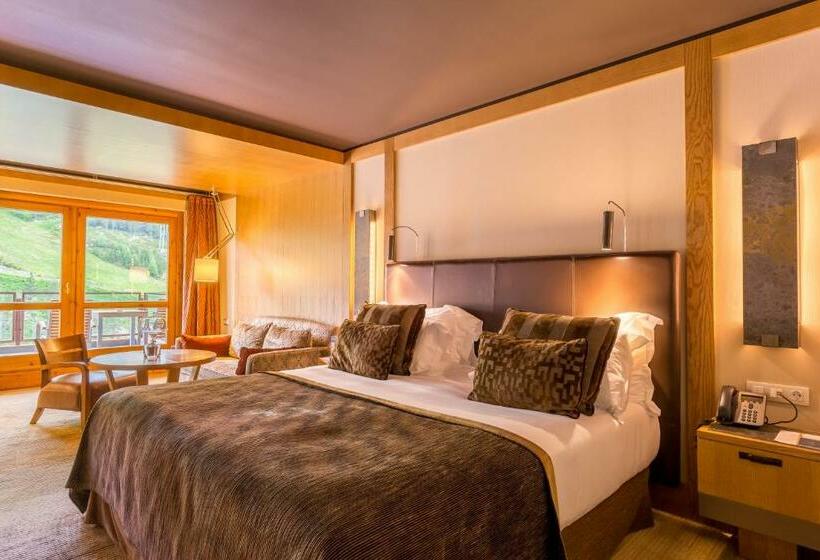 سوییت جونیور لوکس, Sport Hotel Hermitage & Spa