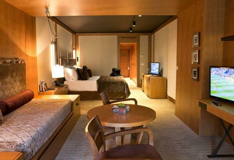 سوئیت جونیور پریمیوم, Sport Hotel Hermitage & Spa