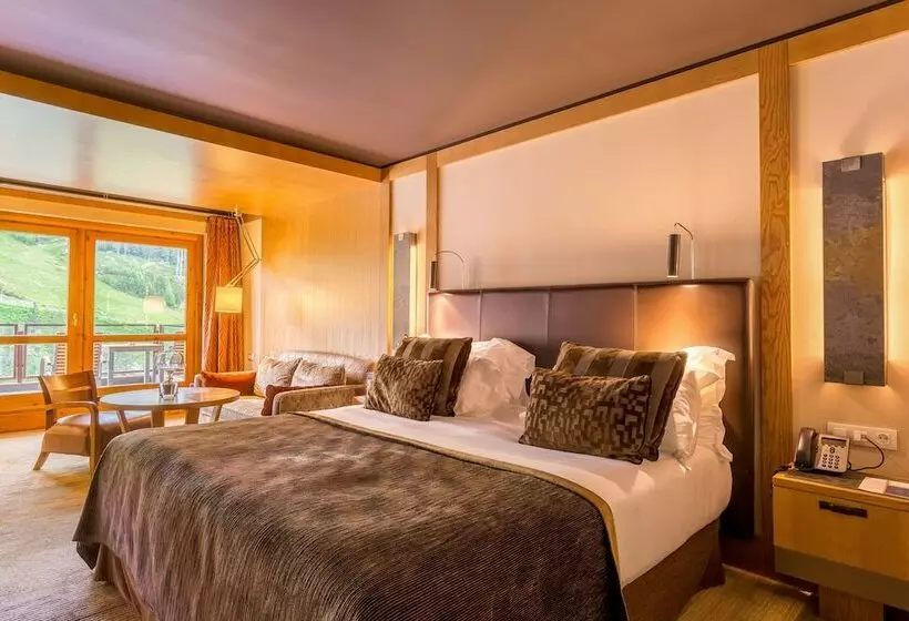 سوئیت جونیور پریمیوم, Sport Hotel Hermitage & Spa