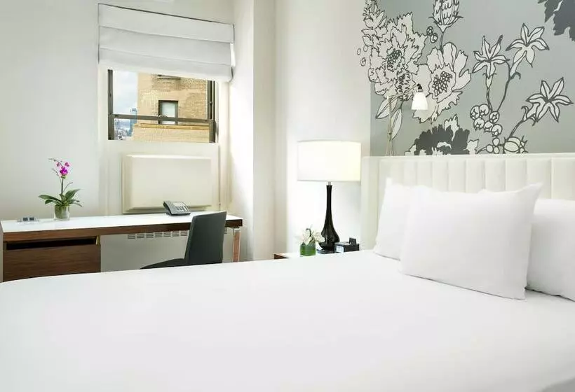 Executive-huone, Stewart