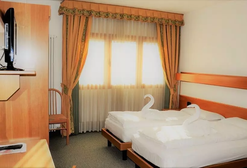 コンフォートルーム, Liberty Hotel Malé