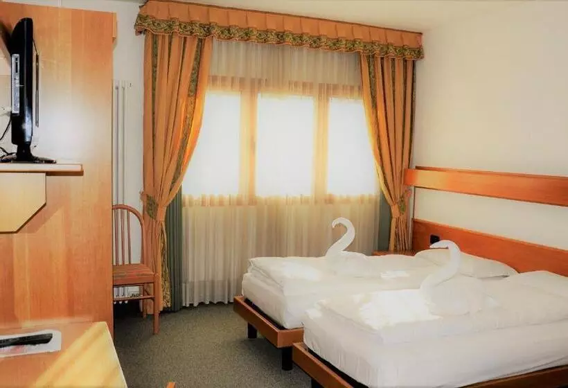 コンフォートルーム, Liberty Hotel Malé