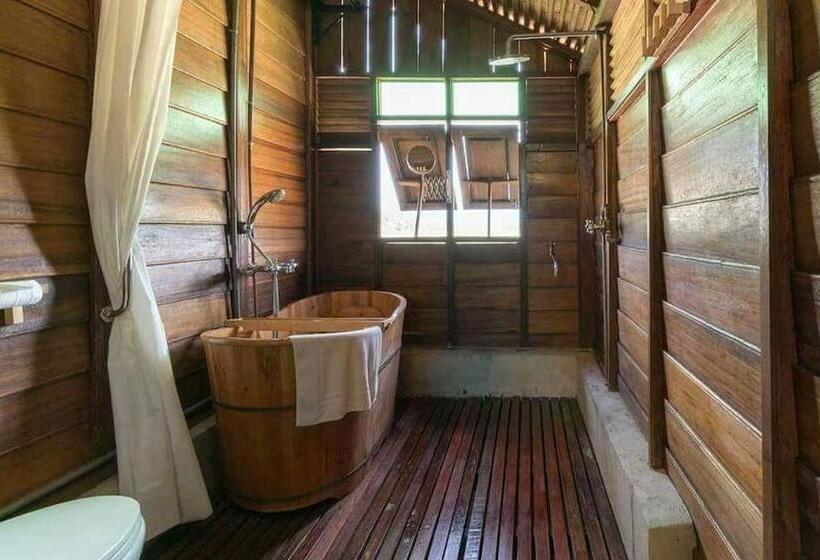 带花园景观的标准三人间, Tanabendang Banglos