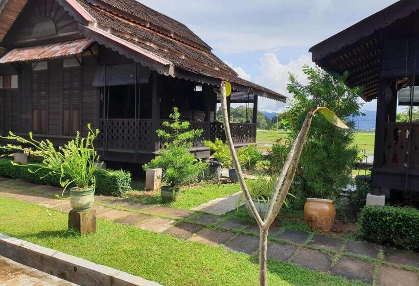 带花园景观的标准三人间, Tanabendang Banglos