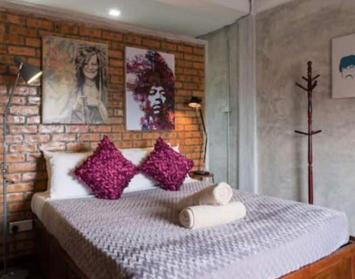 标准间带游泳池, Tanabendang Banglos