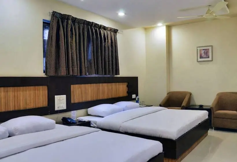 デラックスの４人部屋, Shanti Palace