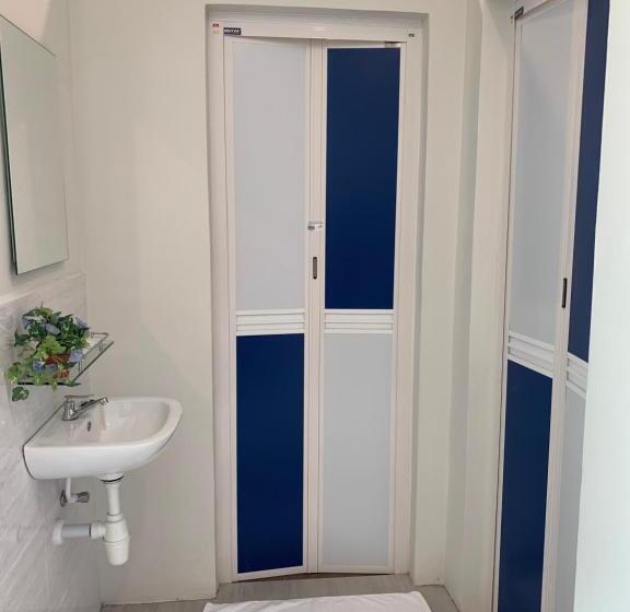 Номер Стандарт Вид на Горы, The Sassy House