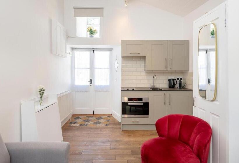 شقة غرفة نوم واحدة بالطابق الأرضى, The Old Parsonage