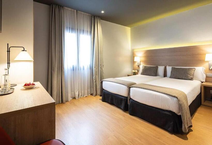 Номер Стандарт, Arc La Rambla