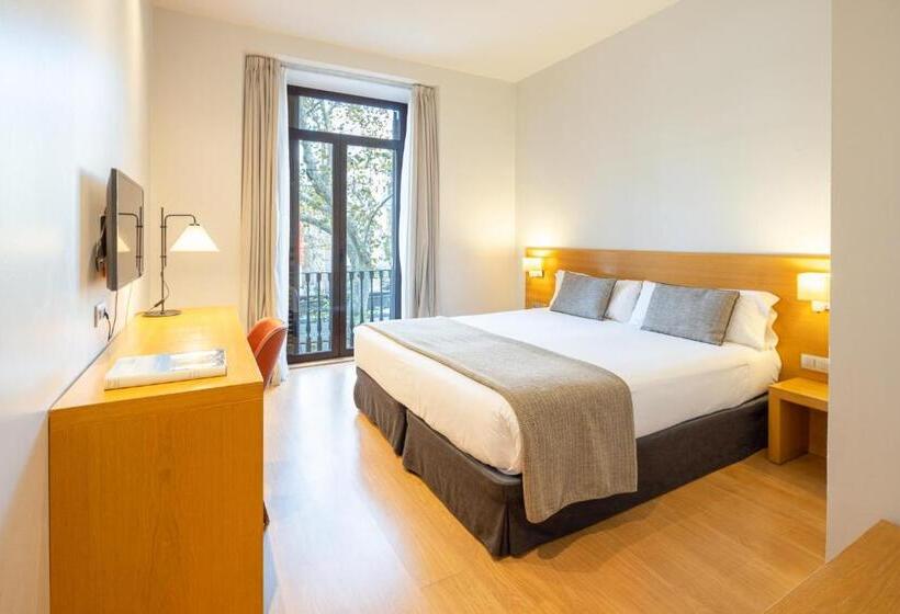 Номер Стандарт Вид на Город, Arc La Rambla