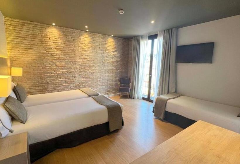 Номер Стандарт Трехместный, Arc La Rambla