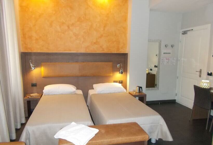 标准三人间, Biocity